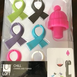 Chill Scarf Charms and Snow HaTopper for Wine Bottle and Identifiers for Glasses